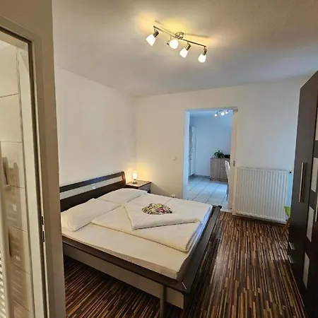 Seeblick Lober דירה *